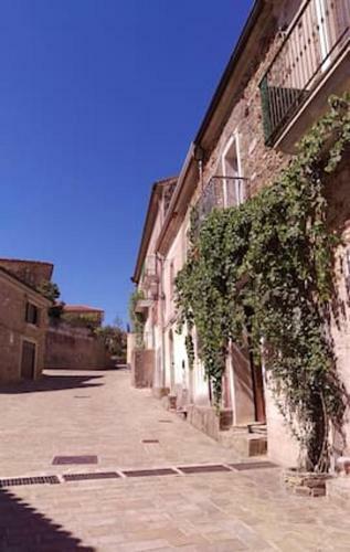 Apartment With 2 Bedrooms In Finocchito With Wifi