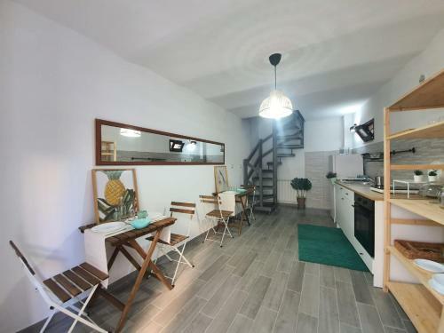 Hostal Di Nora - Fondi Holiday Rooms