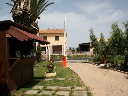Delightful Holiday Home In Bibbona With Garden