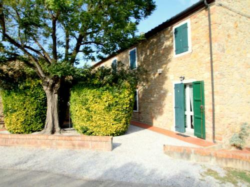 Tuscan Farmhouse In Montescudaio With Private Pool