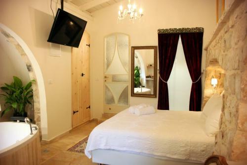 Hostal Pina Balev Inn