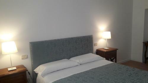 Hostal Il Grifo Camere E Suites
