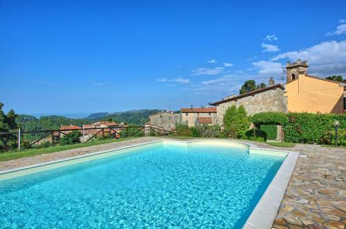 Gualdo Apartment Sleeps 6 With Pool And Wifi