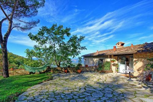 Le Catese Villa Sleeps 6 With Pool Air Con And Wifi