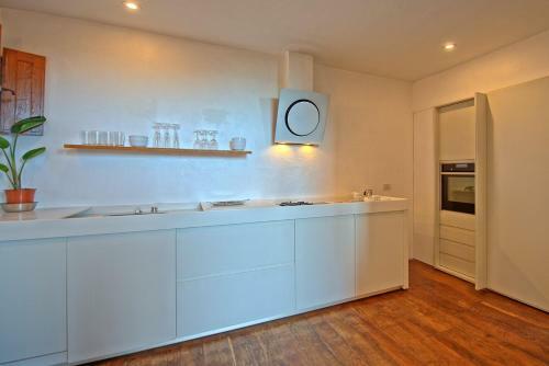 Le Catese Villa Sleeps 6 With Pool Air Con And Wifi