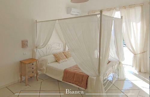 Forio Villa Sleeps 3 With Pool Air Con And Wifi