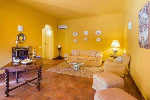 L'addolorata Villa Sleeps 8 Pool Air Con Wifi