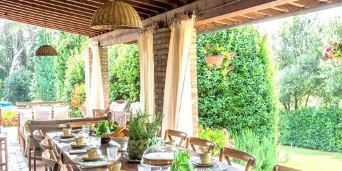 La Collina Villa Sleeps 17 With Pool And Air Con