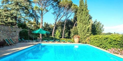 La Collina Villa Sleeps 17 With Pool And Air Con
