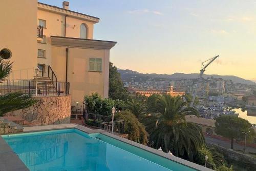 La Spezia Villa Sleeps 4 Air Con Wifi