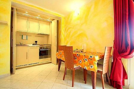 La Spezia Villa Sleeps 4 Air Con Wifi