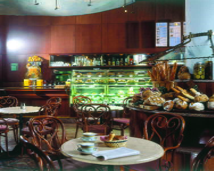 Isrotel Royal Garden All-suites Hotel