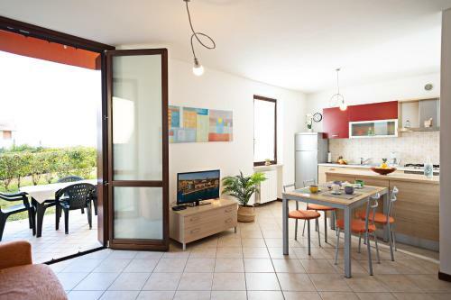 Apartment Miralago - Regarda Travel