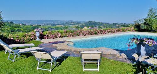 Betto Villa Sleeps 2 Pool Air Con Wifi