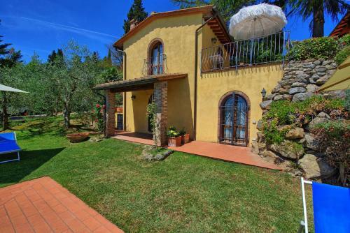 Gorgognano Apartment Sleeps 6 With Pool And Wifi