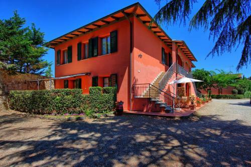 Gorgognano Apartment Sleeps 6 With Pool And Wifi