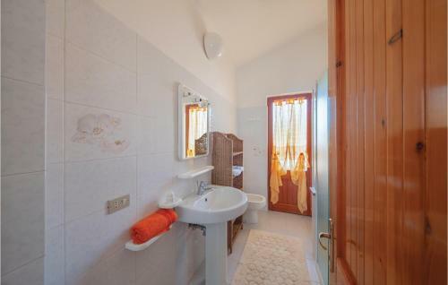 Three-bedroom Apartment In Porto Alabe