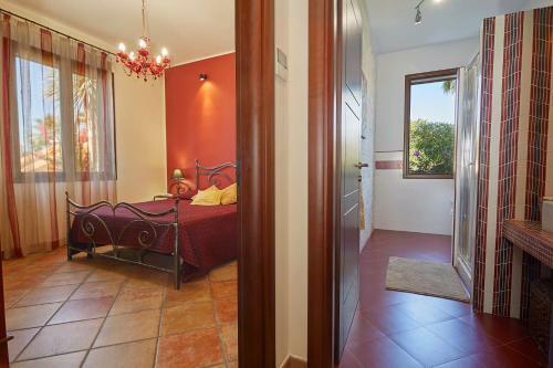 Marinella Villa Sleeps 8 Pool Air Con Wifi