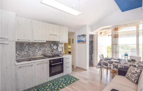 Three-bedroom Apartment In Marina Di Ragusa