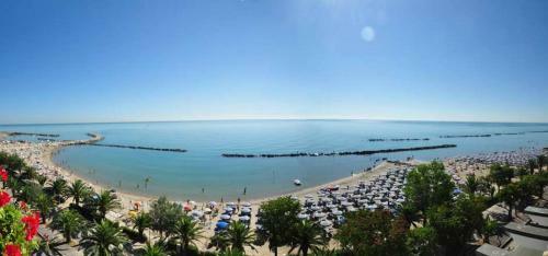 Apartamento Accogliente Trilocale Turone A Due Passi Dal Mare