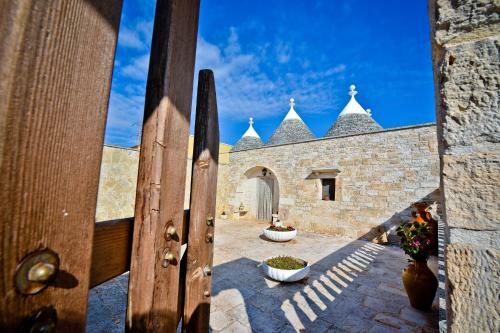 I Cinque Trulli With Swimming Pool