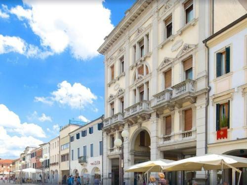 Suave Apartment In Mestre With Air-conditioning