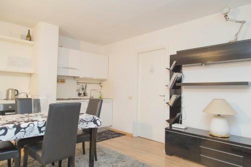 Apartamento Cozy & Comfy Apt In Navigli Area