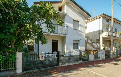Nice Apartment In Misano Adriatico W/ 2 Bedrooms