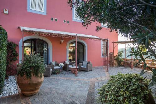 Fabbrica Villa Sleeps 13 Pool Air Con Wifi