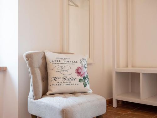 Bewitching Apartment In Mombaroccio With Swimming Pool
