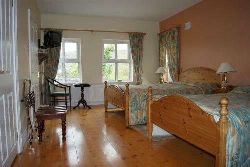 Tom And Eileen's Farmhouse B&B