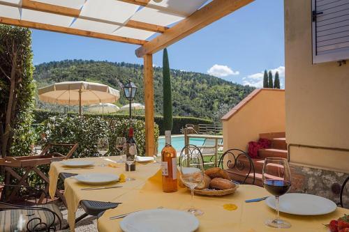 Montaione Villa Sleeps 9 Pool Air Con Wifi