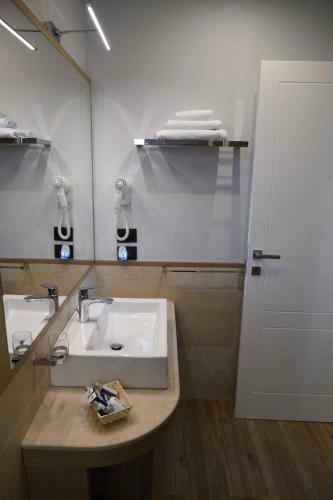 Hostal 50 Suite B&B