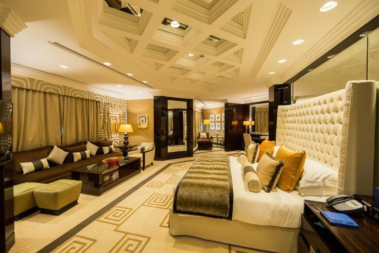 Hotel Al Bustan Rotana