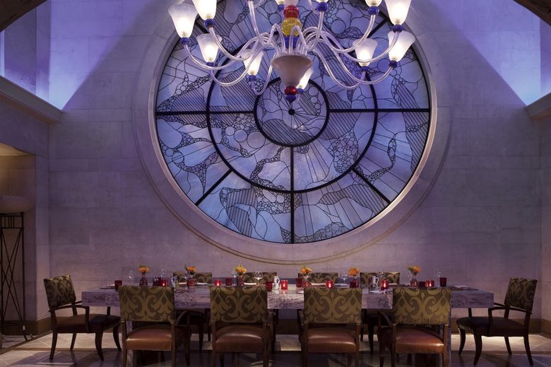 Hotel Four Seasons First Residence