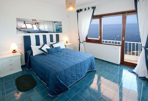 Sirenuse Villa Sleeps 8 Pool Air Con Wifi