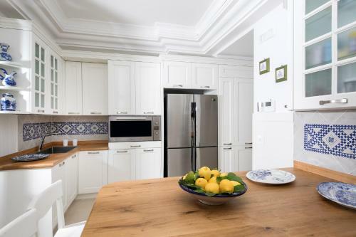 Nerano Villa Sleeps 12 With Pool Air Con And Wifi