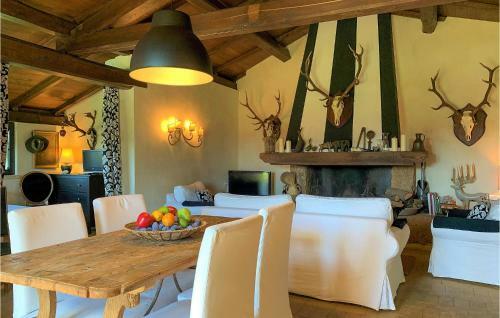 Nice Home In Nepi With Outdoor Swimming Pool