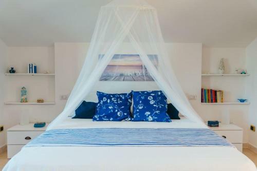 Cepano Villa Sleeps 10 With Pool Air Con And Wifi