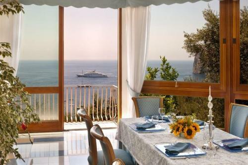Marina Del Cantone Villa Sleeps 22 Pool Air Con