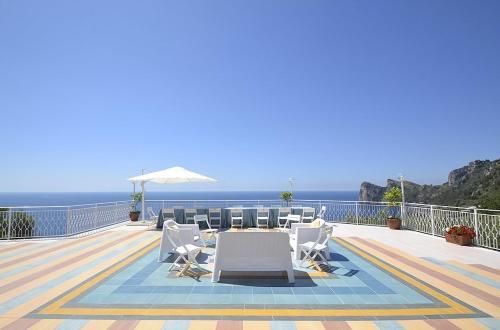 Marina Del Cantone Villa Sleeps 22 Pool Air Con