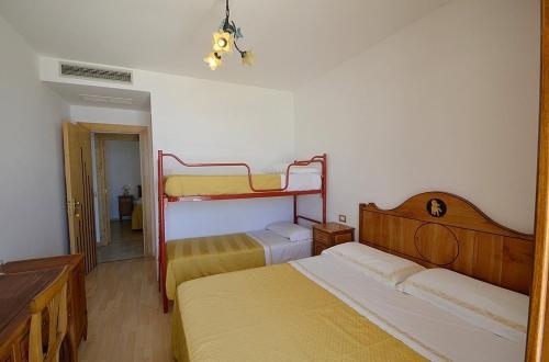 Marina Del Cantone Villa Sleeps 22 Pool Air Con