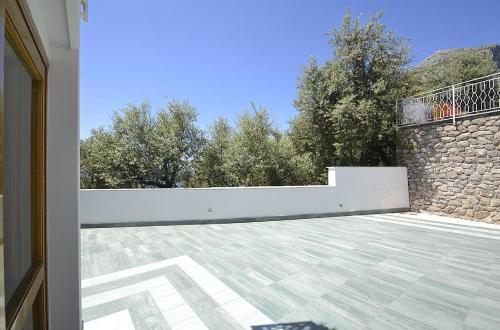 Marina Del Cantone Villa Sleeps 22 Pool Air Con