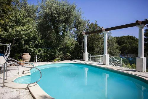 Nerano Villa Sleeps 14 With Pool
