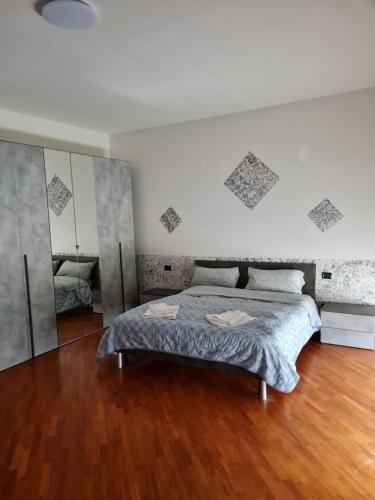 Hostal Landlady Airport Orio Bergamo Ida