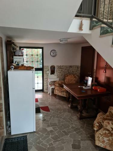 Hostal Landlady Airport Orio Bergamo Ida