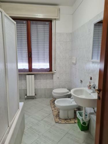 Hostal Landlady Airport Orio Bergamo Ida