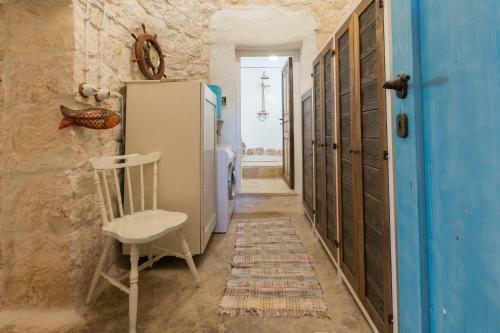 Certosa Villa Sleeps 8 With Pool Air Con And Wifi