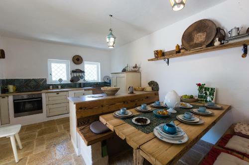 Certosa Villa Sleeps 8 With Pool Air Con And Wifi