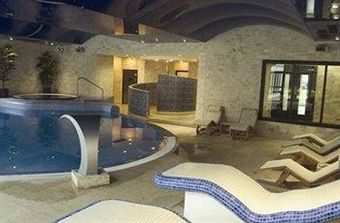 Hotel Brooklodge & Wells Spa